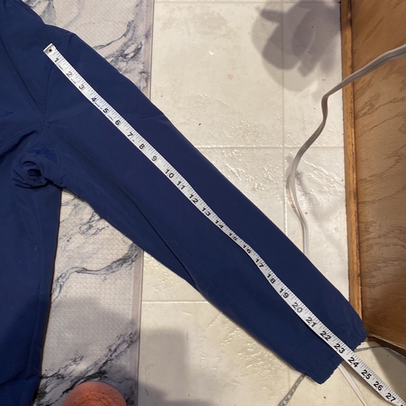 Duluth Trading Mens thinsulate 3M Thin Profile winter Jacket/Layer. Like New MED - Picture 13 of 14